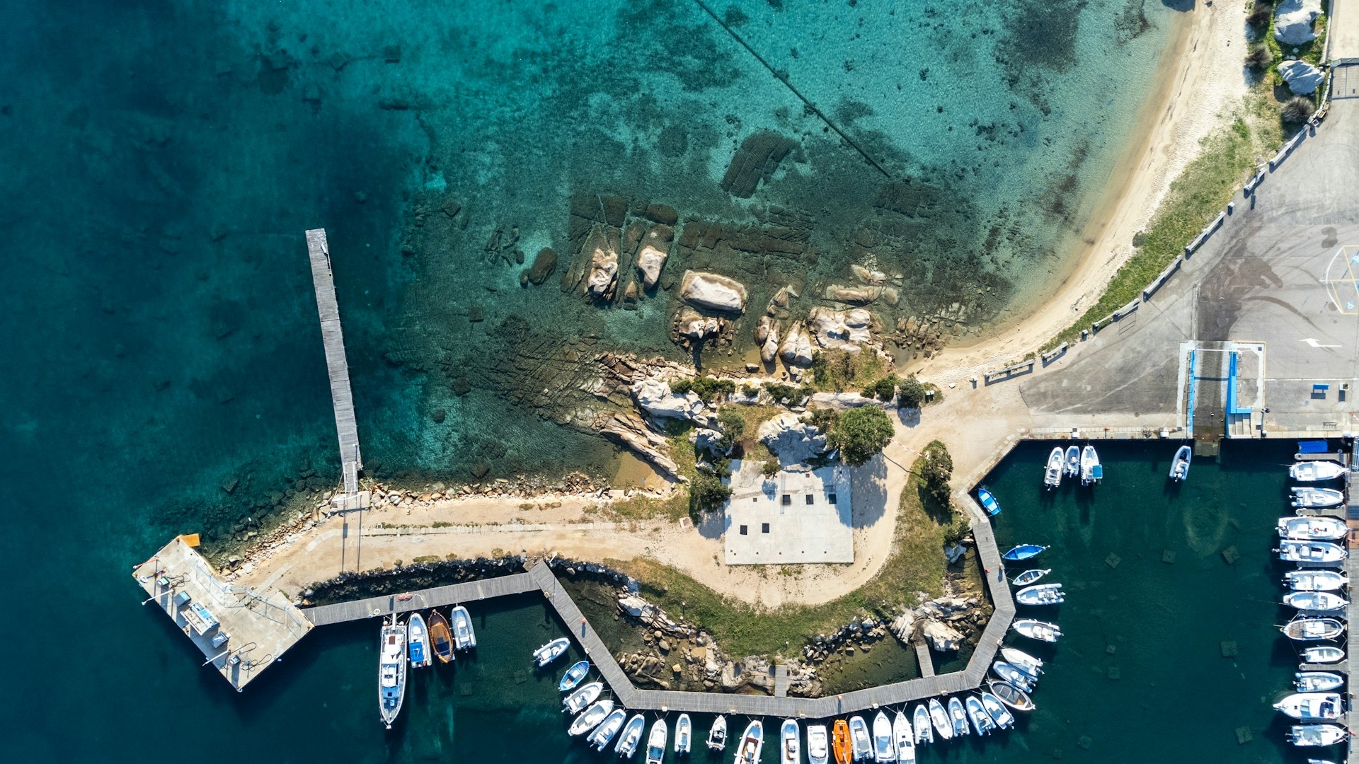 Palau | Wonders Beneath: Fish, Giants & Caverns