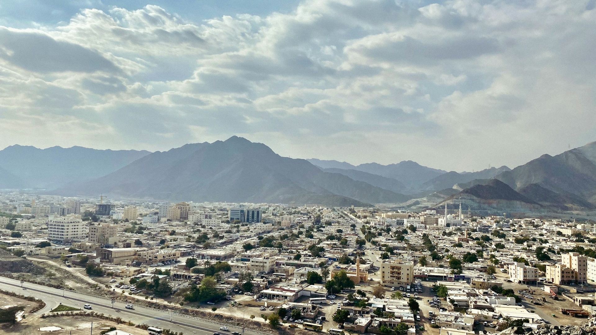 Yemen | Aden: Between Volcano and Sea